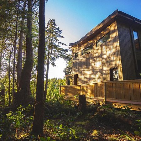 Hyphocus Inn Ucluelet Exterior foto