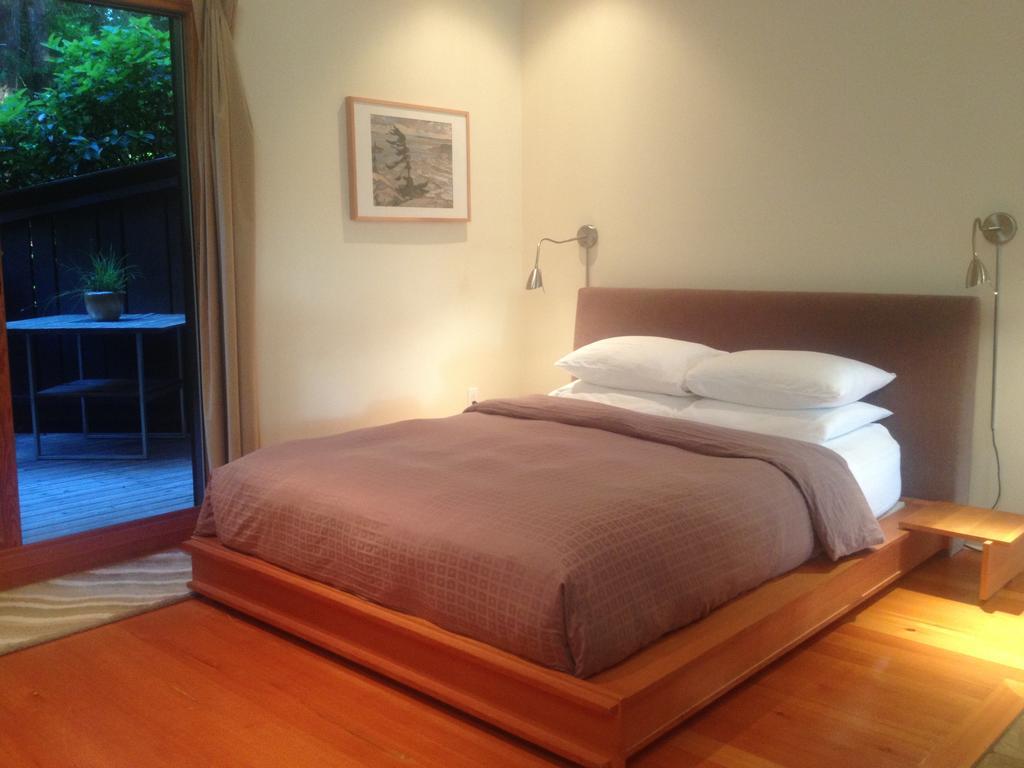 Hyphocus Inn Ucluelet Zimmer foto
