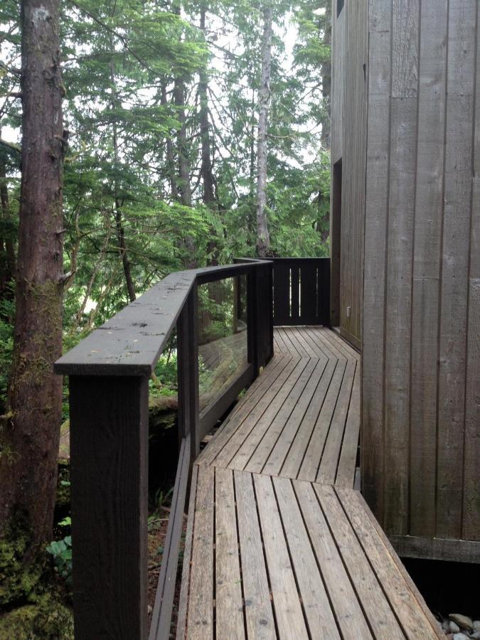 Hyphocus Inn Ucluelet Exterior foto